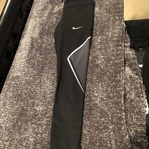 Women’s Nike Power Running Tight Size M AT4227-011